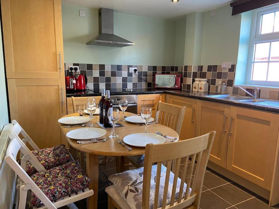 Holiday home Fryers Cottage, Seamer, 3 Bed Sleeps 5 People