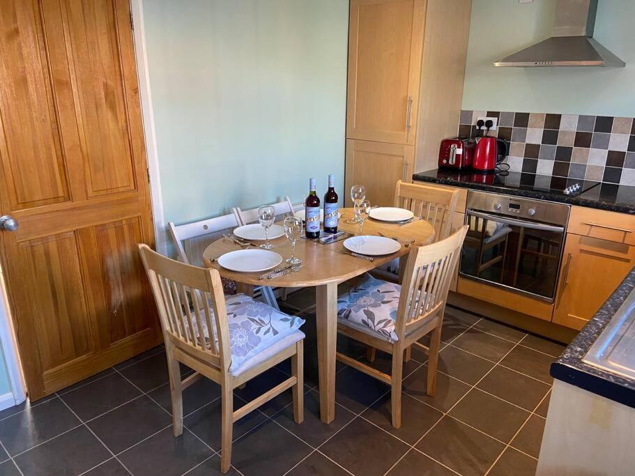 Holiday home Fryers Cottage, Seamer, 3 Bed Sleeps 5 People *
