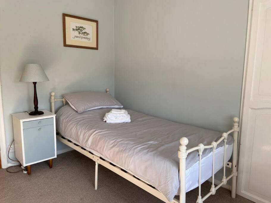 Fryers Cottage, Seamer, 3 Bed Sleeps 5 People Holiday home