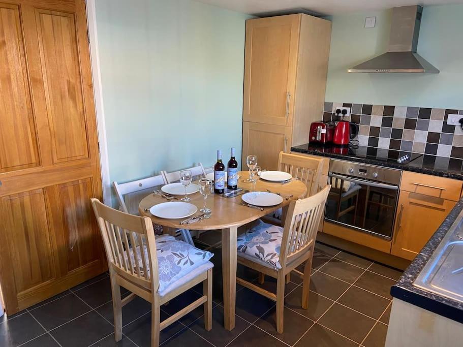 Fryers Cottage, Seamer, 3 Bed Sleeps 5 People * Seamer